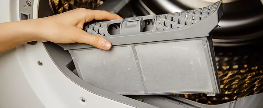 Signs Of A Clogged Dryer Lint Trap in Forest Hills, Michigan